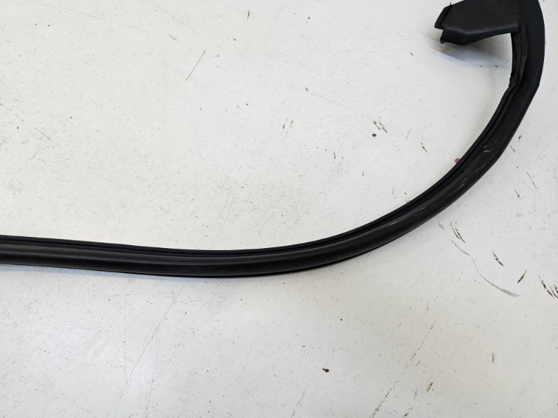 Уплотнитель двери