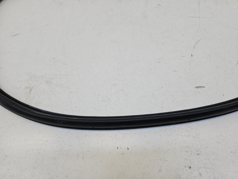 Уплотнитель двери