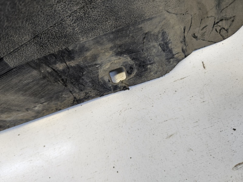 Пыльник двигателя