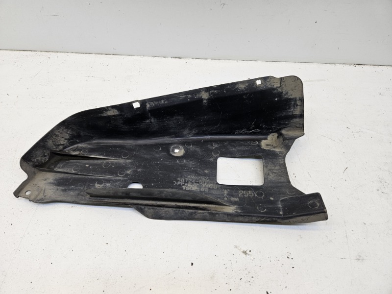 Пыльник двигателя