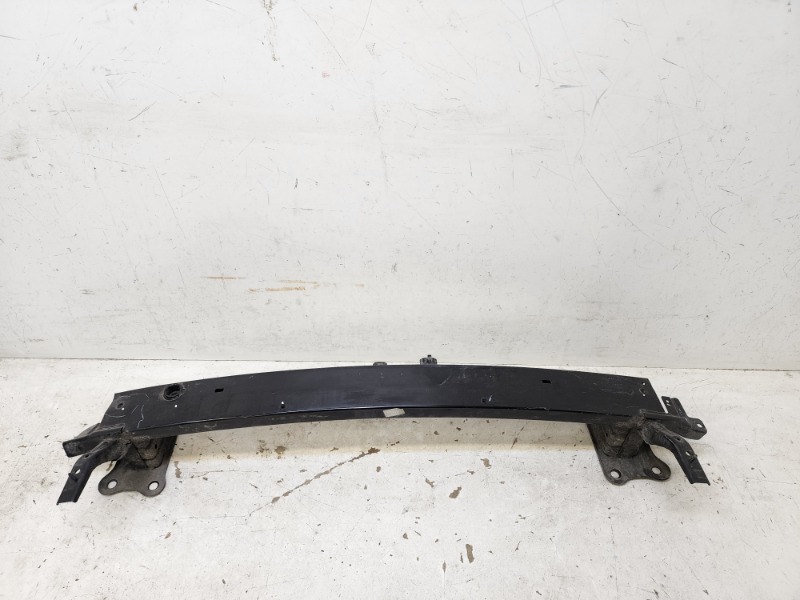 Усилитель переднего бампера