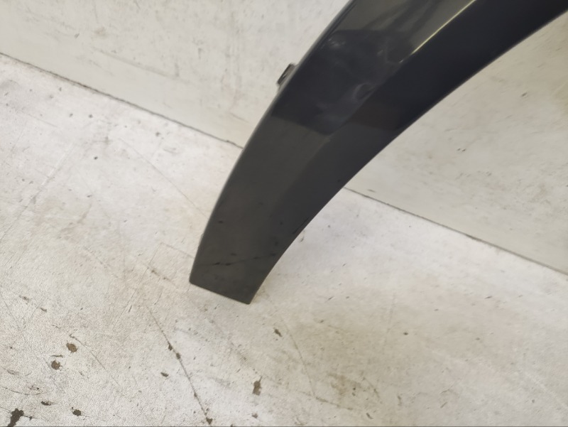 Накладка переднего крыла левого