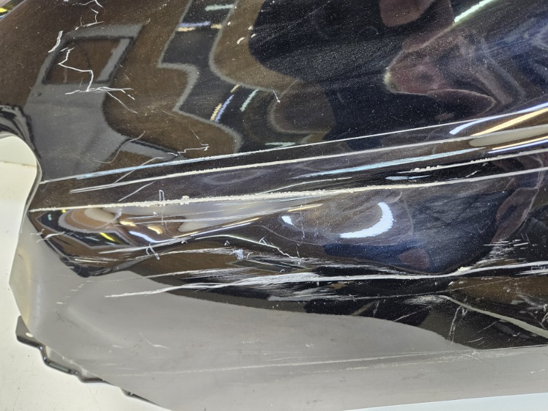 Крыло переднее левое