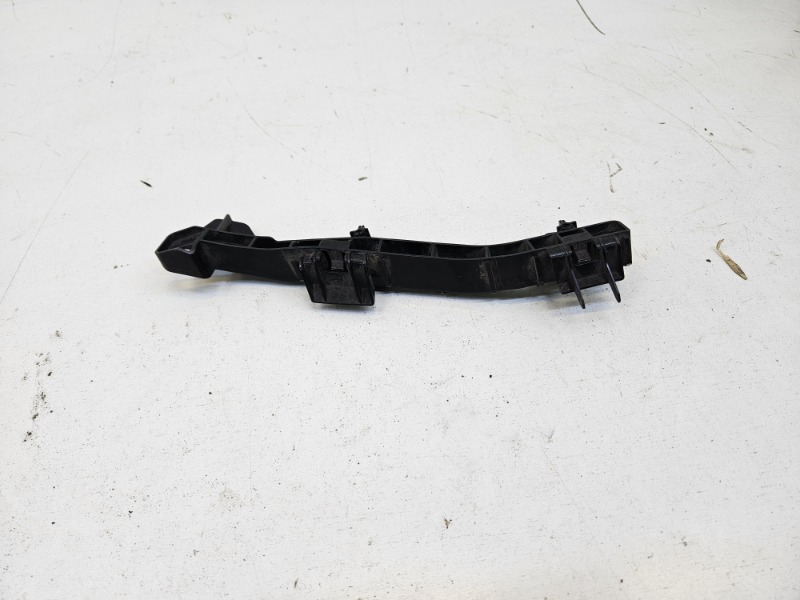 Кронштейн фар правый