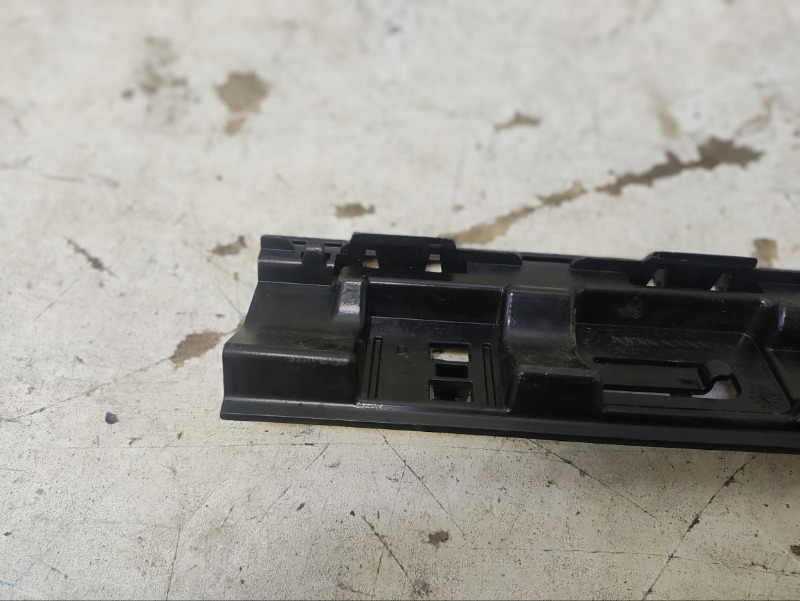 Накладка на подножку