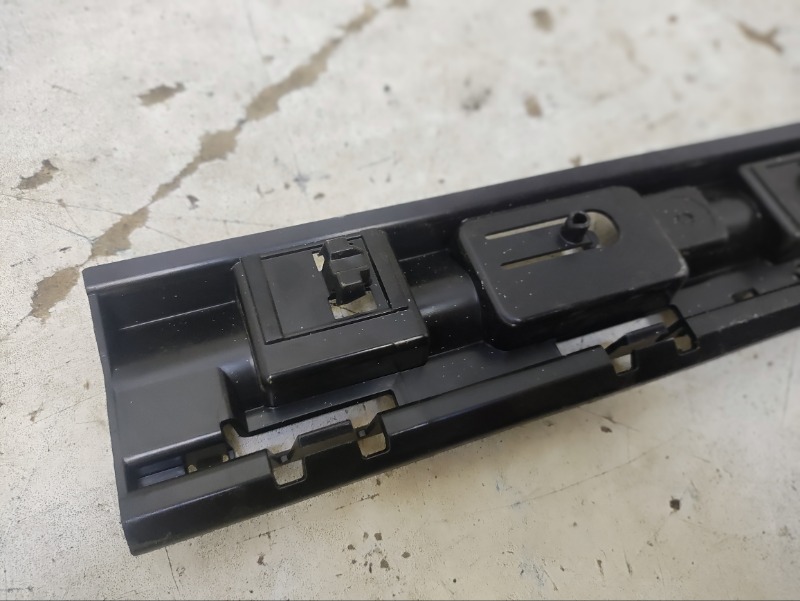 Накладка на подножку