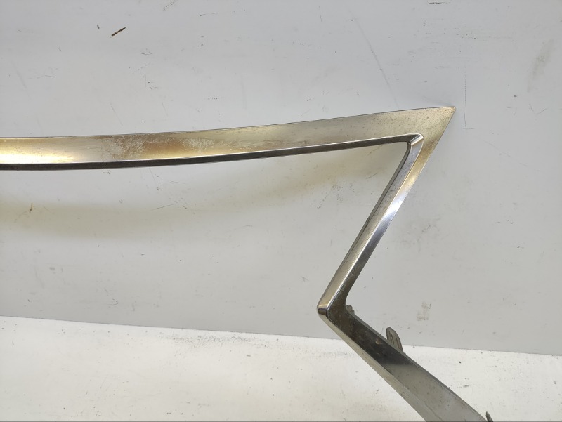 Накладка на решетку радиатора