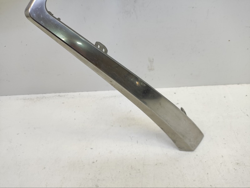 Накладка на решетку радиатора