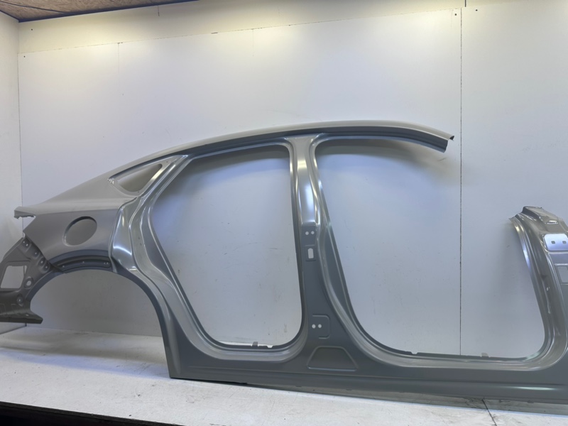 Кузовной элемент