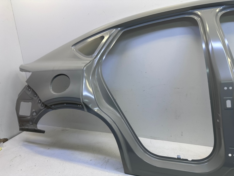 Кузовной элемент