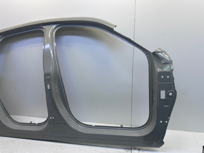 Кузовной элемент