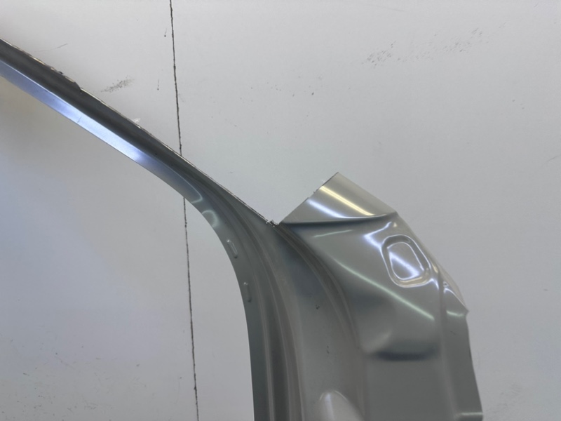 Кузовной элемент