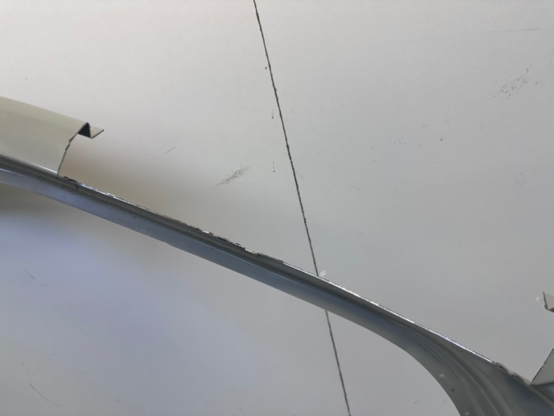 Кузовной элемент