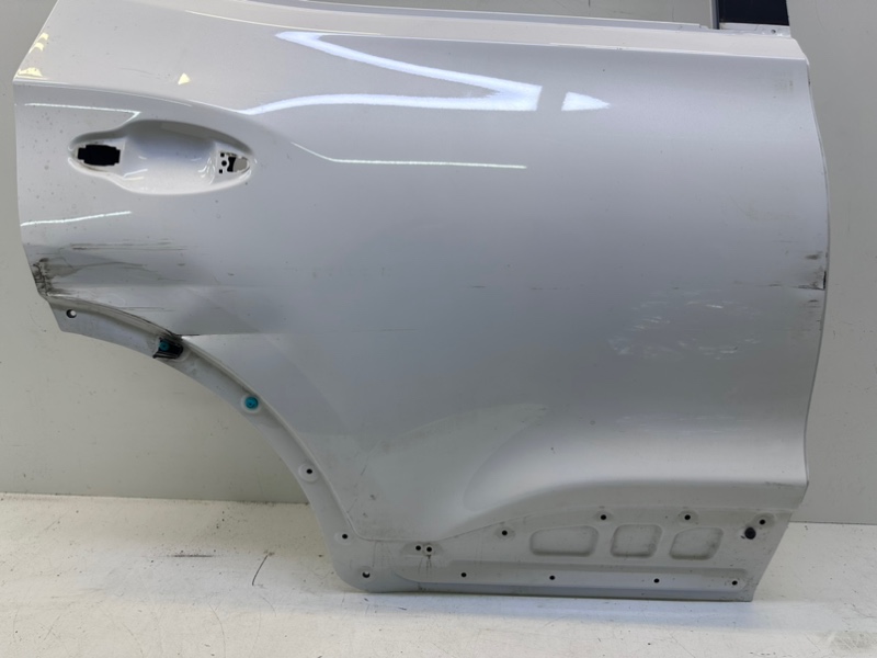 Дверь задняя правая