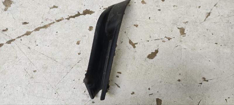 Накладка переднего бампера левая