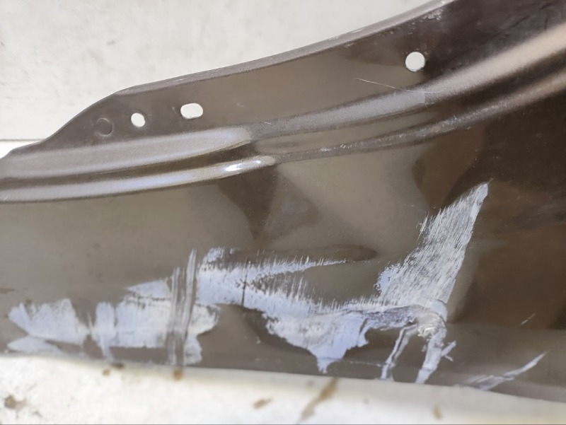 Крыло переднее левое