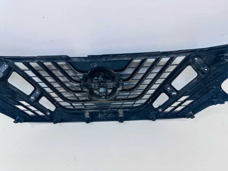 Решетка радиатора