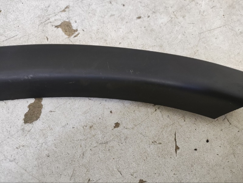 Накладка заднего крыла левого