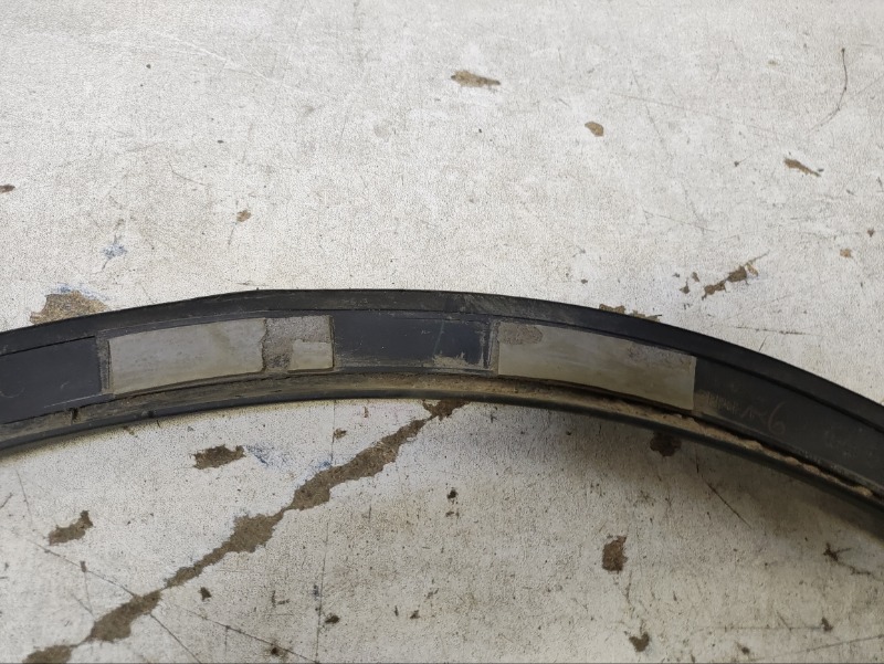 Накладка заднего крыла левого