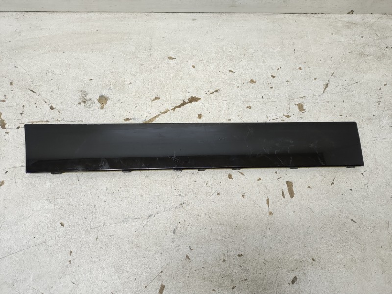 Молдинг двери