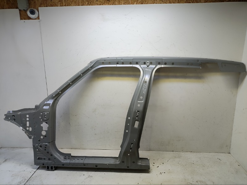 Кузовной элемент