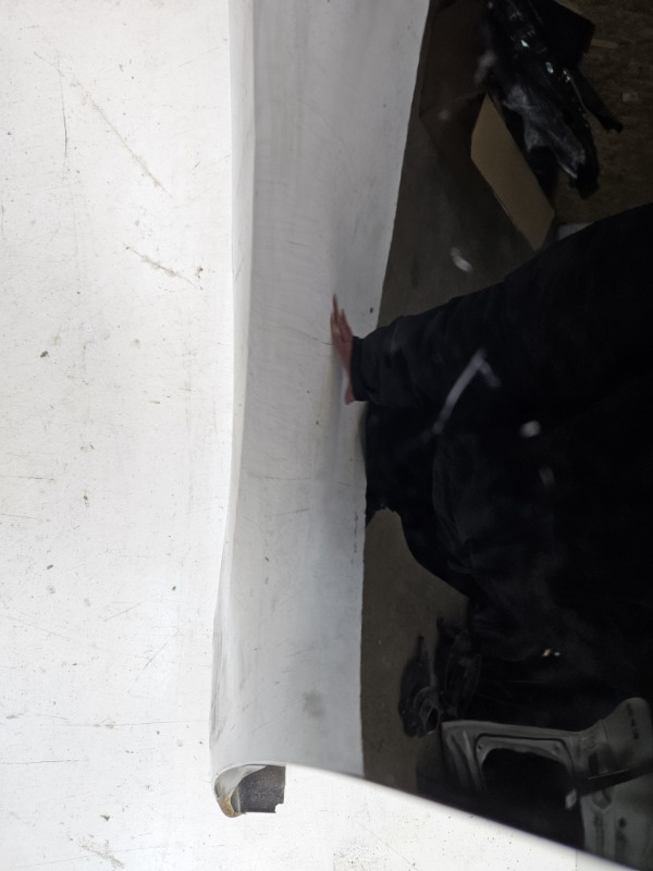 Крыло переднее левое