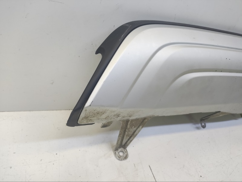 Спойлер заднего бампера