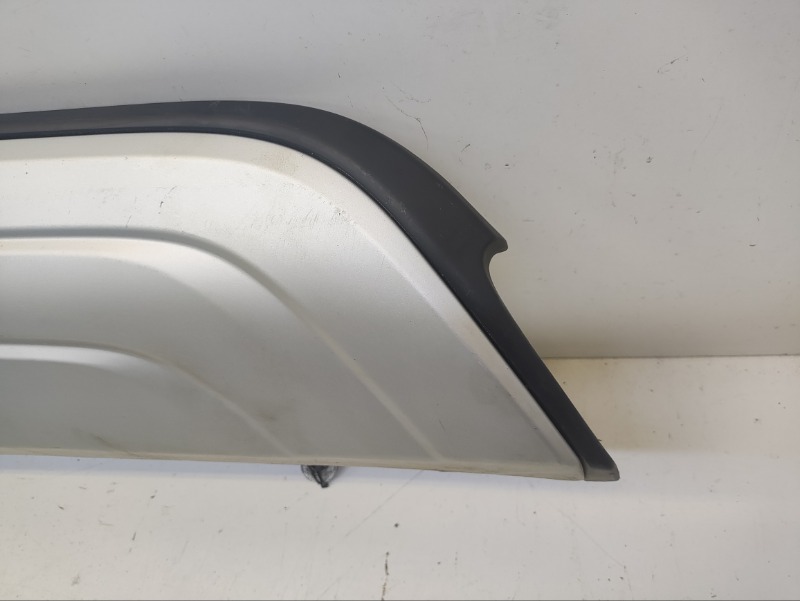 Спойлер заднего бампера