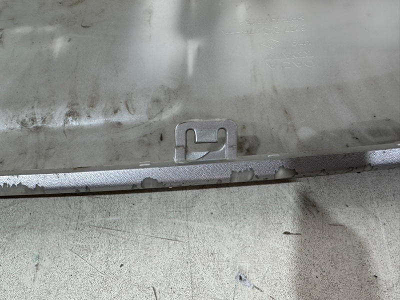 Накладка переднего бампера