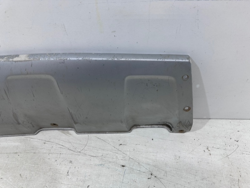 Накладка переднего бампера