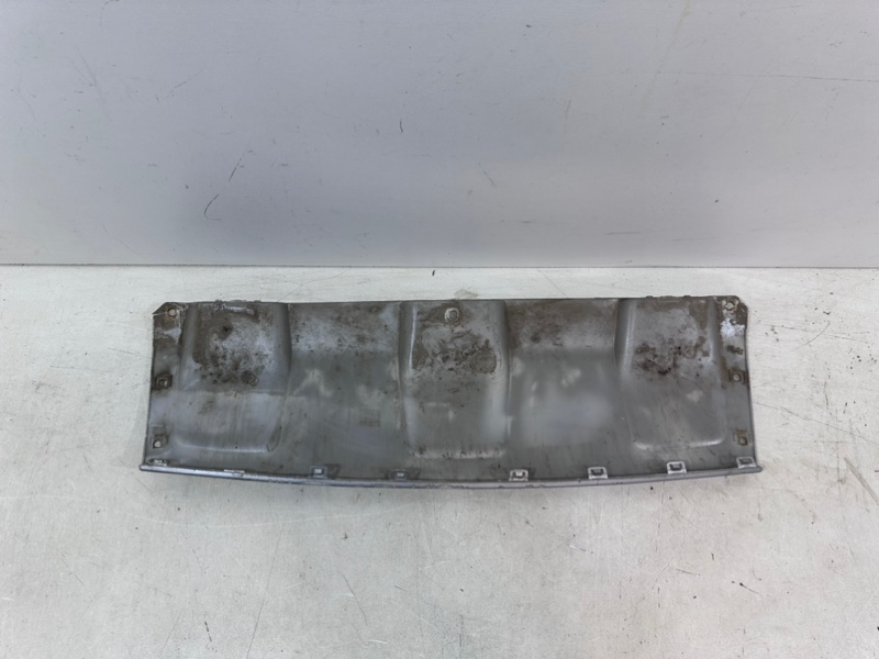 Накладка переднего бампера