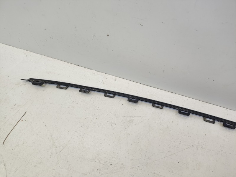 Молдинг заднего бампера