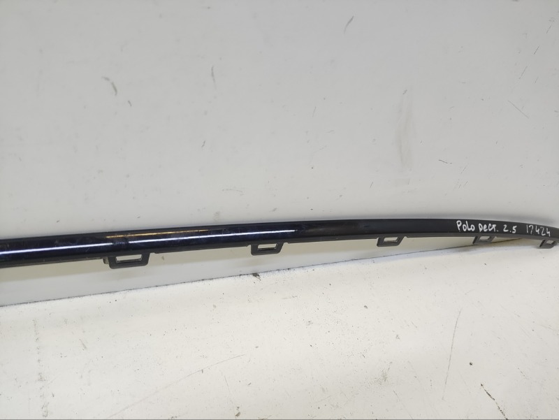 Молдинг заднего бампера