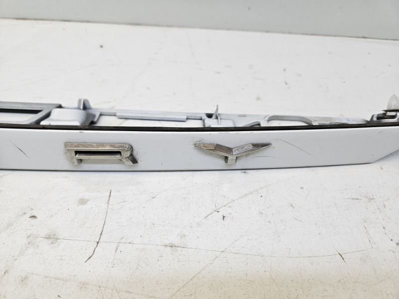 Накладка крышки багажника