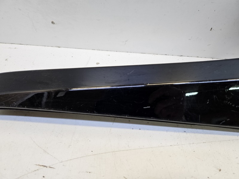 Накладка крышки багажника