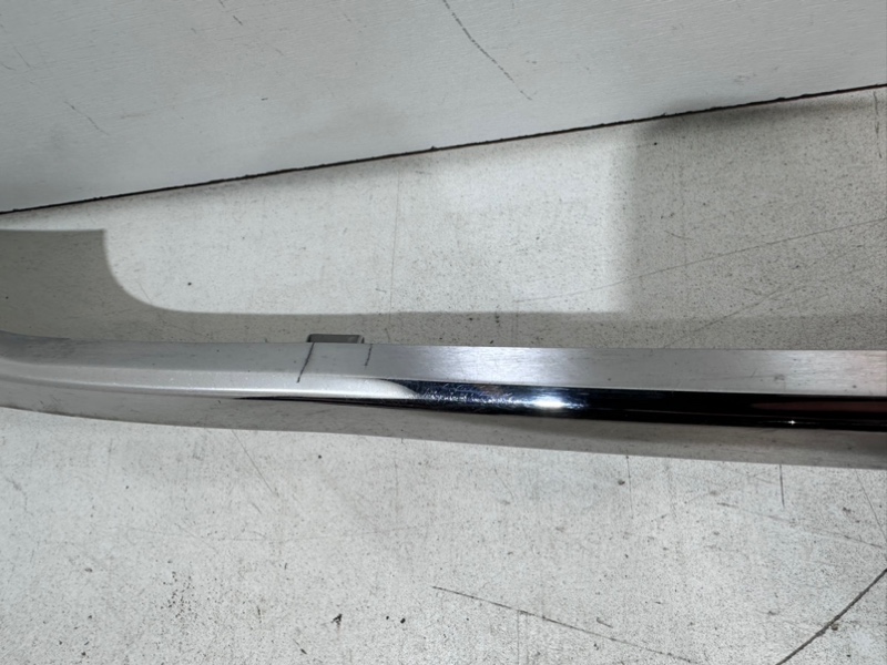 Молдинг заднего бампера