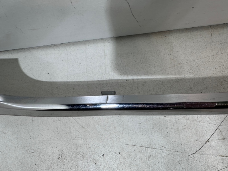 Молдинг заднего бампера