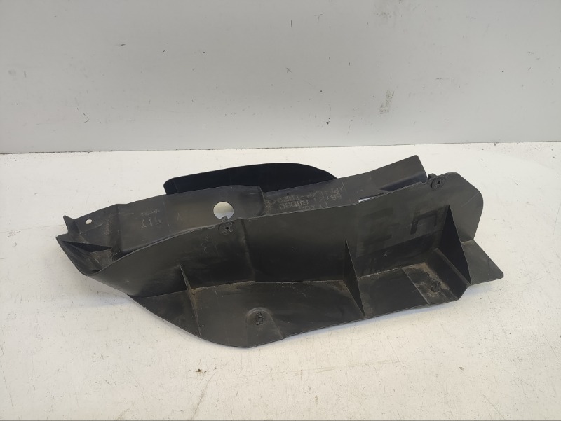 Пыльник двигателя