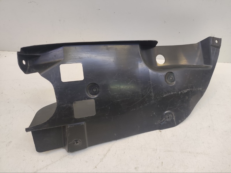 Пыльник двигателя