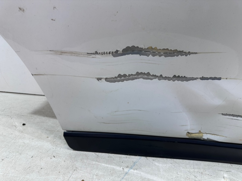 Дверь задняя правая