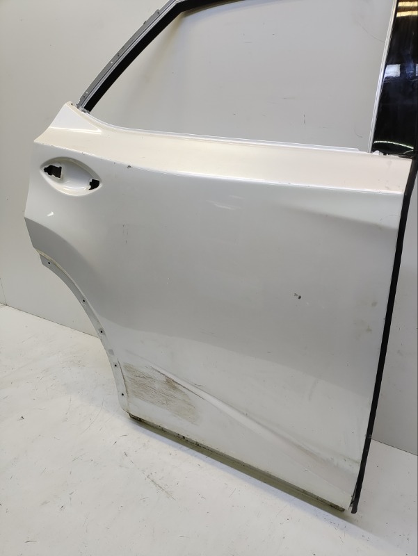 Дверь задняя правая