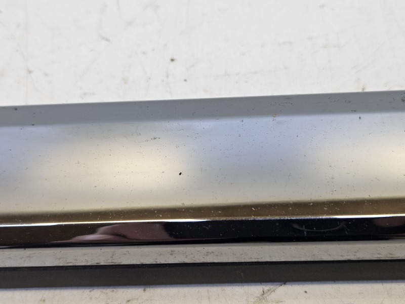 Молдинг двери