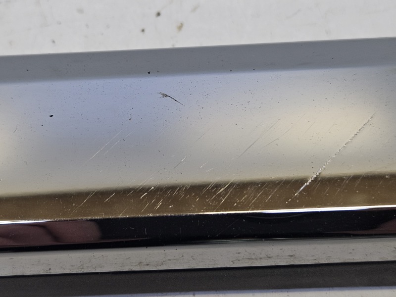 Молдинг двери