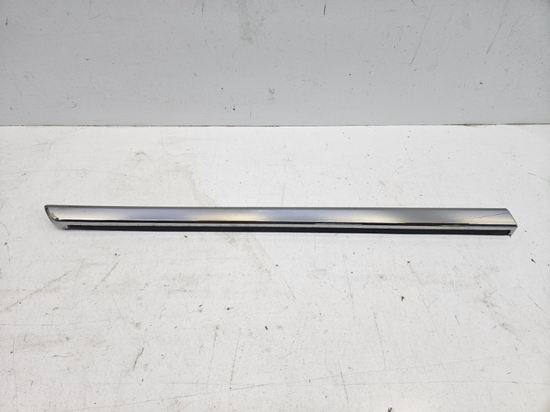 Молдинг двери