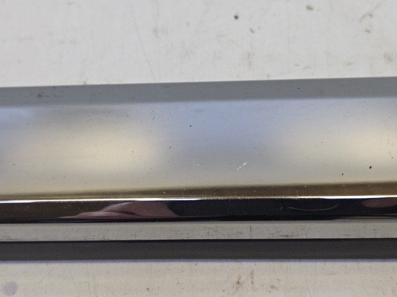 Молдинг двери