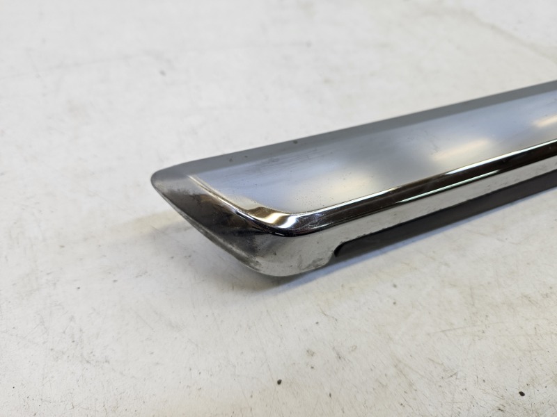 Молдинг двери