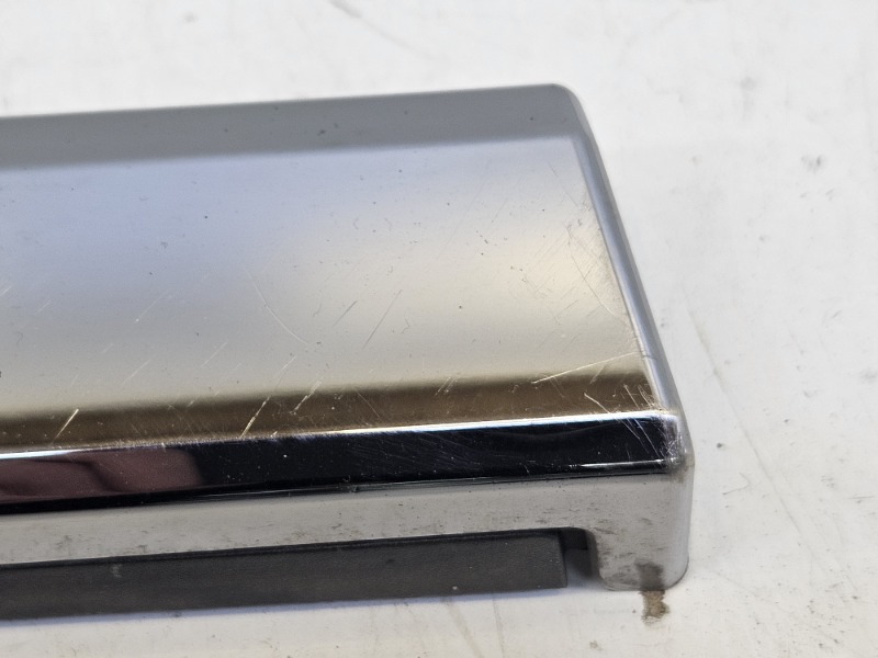 Молдинг двери