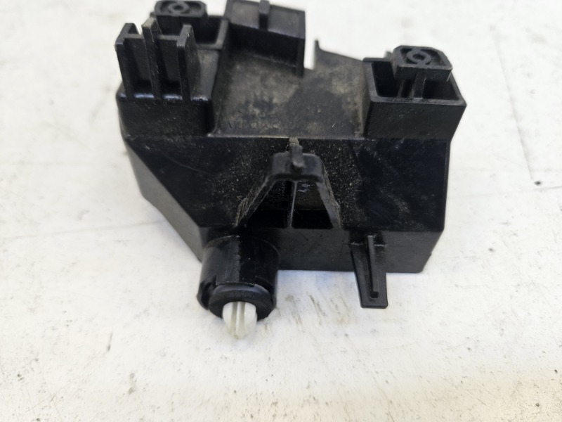 Кронштейн фонаря