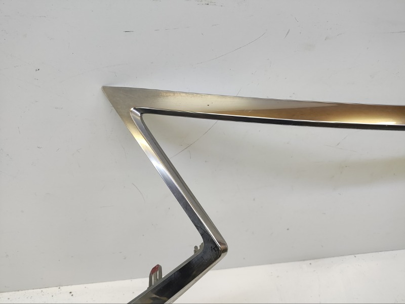 Накладка на решетку радиатора