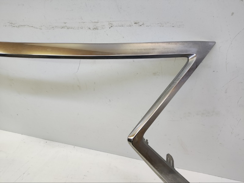 Накладка на решетку радиатора